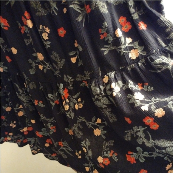 American Eagle Floral Dress Boho Open Shoulder Open Back Size Medium - Picture 9 of 16